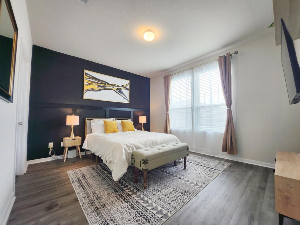 4 Bedroom Home Near Downtown Med Center Nrg Stadium Pearland Skyview Long By Ion Rentals Houston Exterior foto