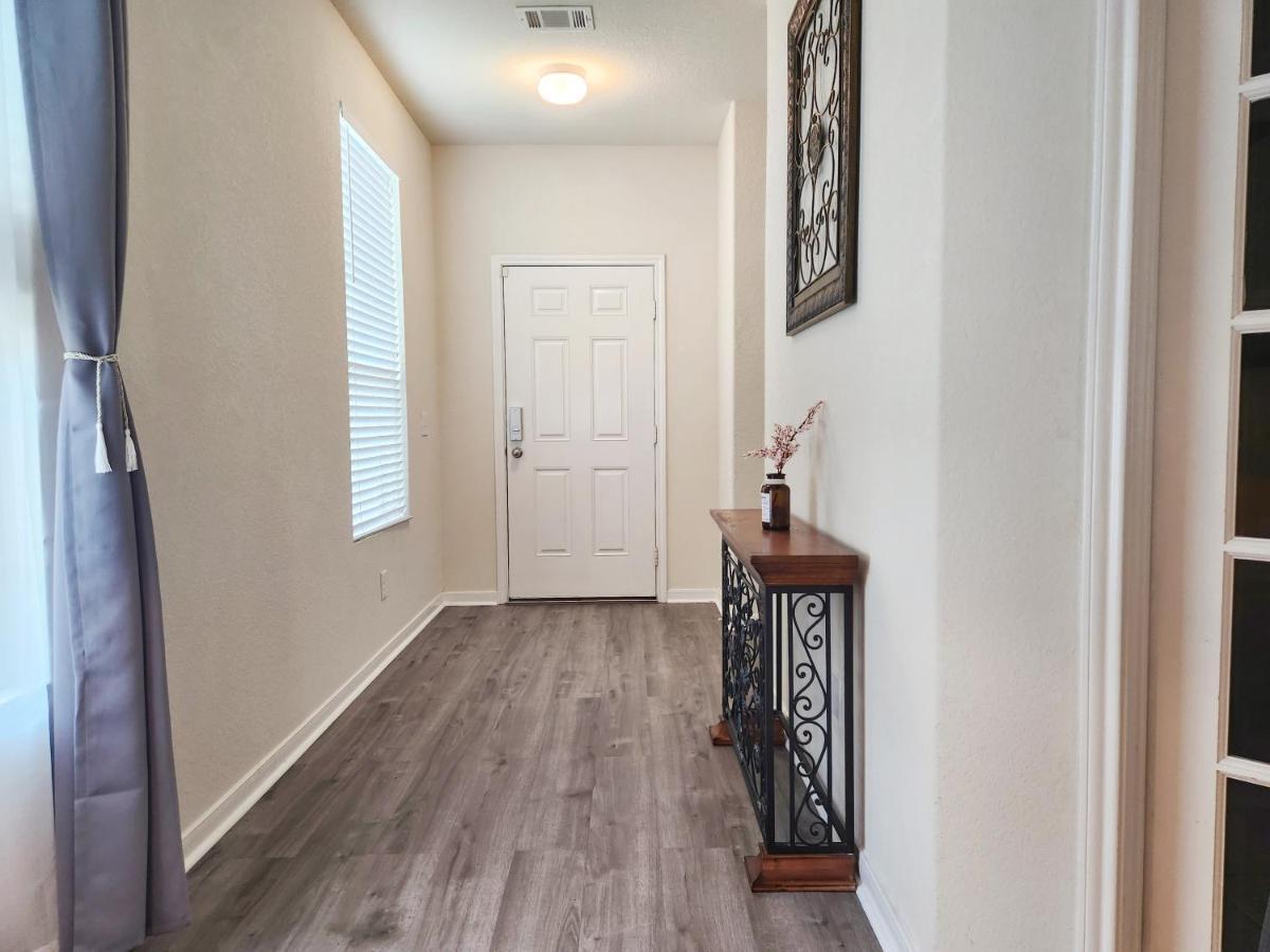 4 Bedroom Home Near Downtown Med Center Nrg Stadium Pearland Skyview Long By Ion Rentals Houston Exterior foto